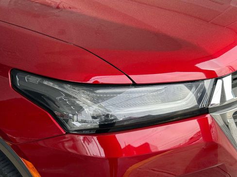 Certified 2023 Chevrolet Traverse LT image 4