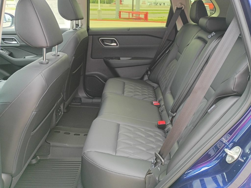 New 2026 Nissan Rogue Platinum w/ Platinum Premium Package AWD/4WD image 29