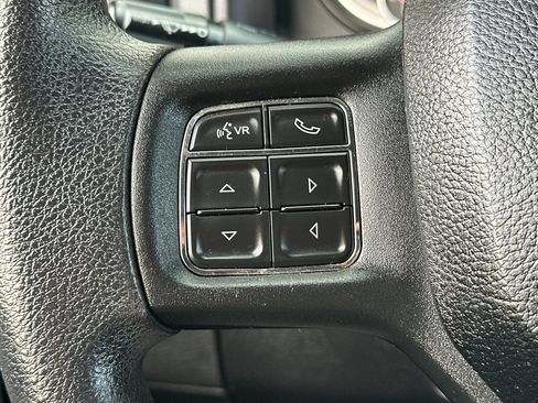 Used 2018 RAM 1500 Classic SLT image 35