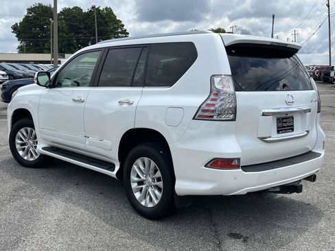 Used 2014 Lexus GX 460 w/ Premium Package AWD/4WD image 4