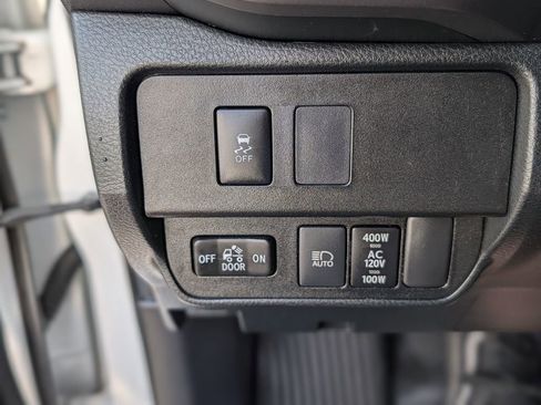 Used 2021 Toyota Tacoma TRD Sport w/ Technology Package RWD image 36