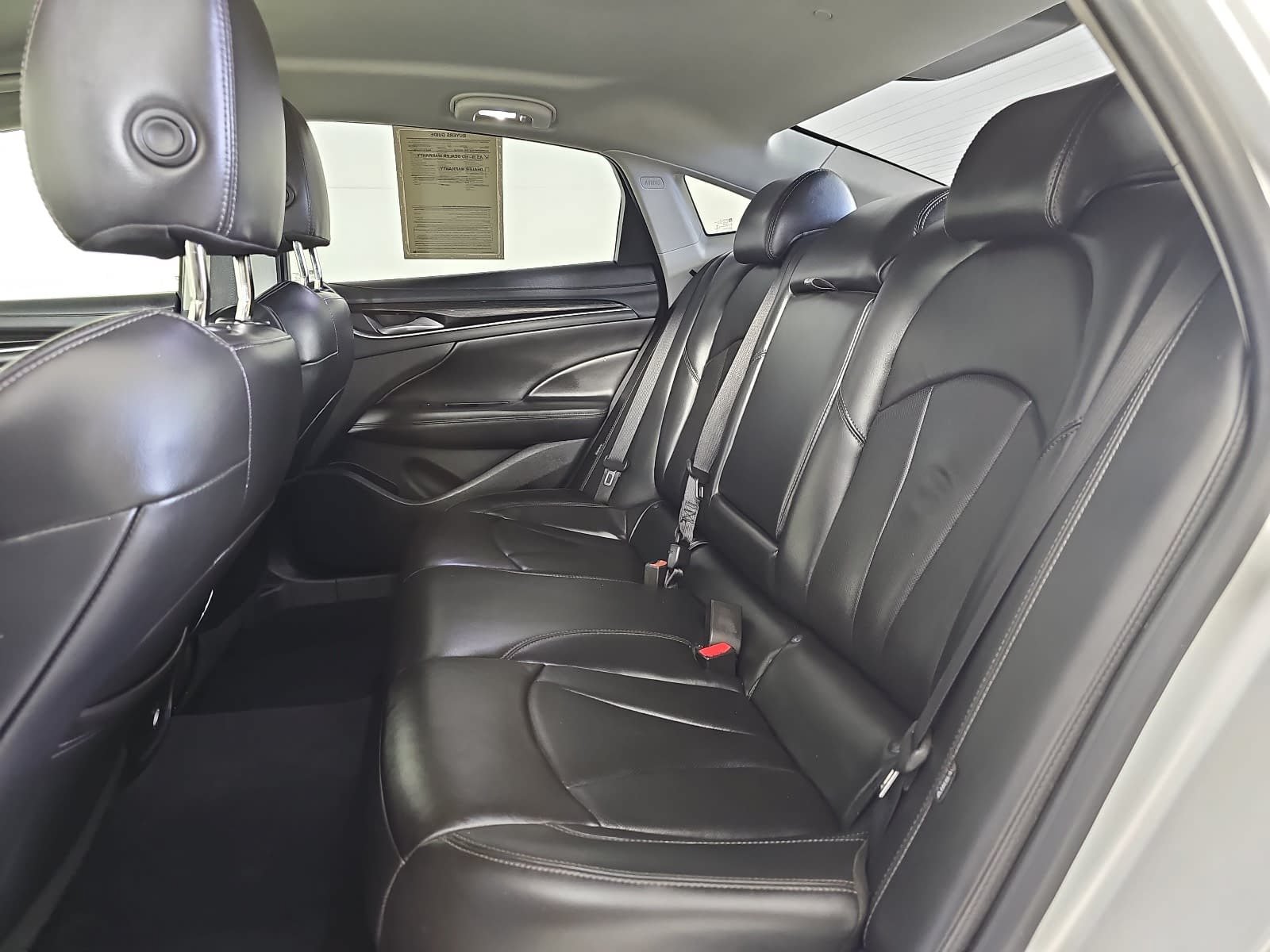 Used 2017 Buick LaCrosse Essence FWD image 12