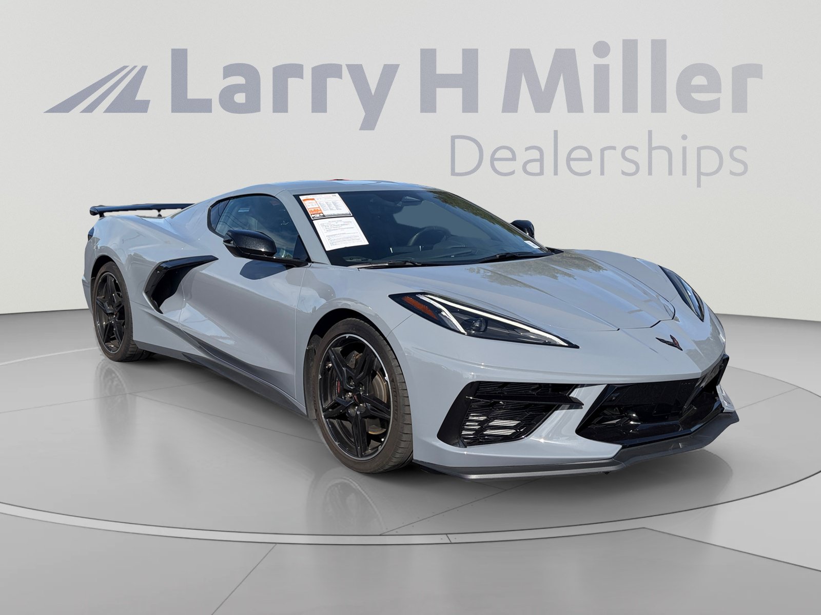 Used 2025 Chevrolet Corvette Stingray Preferred Cpe w/ Z51 Performance Package RWD image 7