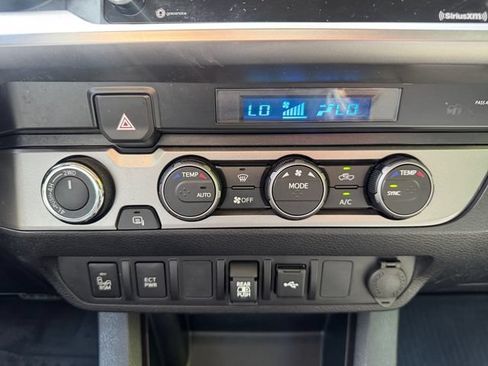 Used 2022 Toyota Tacoma SR5 w/ Technology Package AWD/4WD image 17