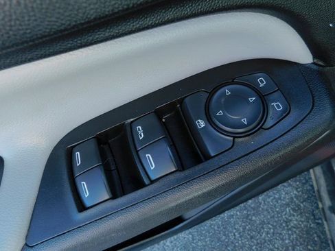 Used 2022 Chevrolet Equinox LT image 29