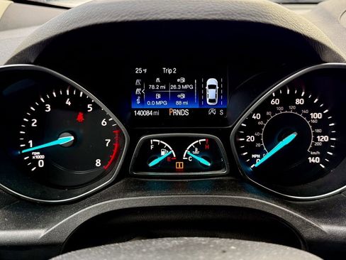 Certified 2018 Ford Escape SE w/ Ford Safe & Smart Package image 17