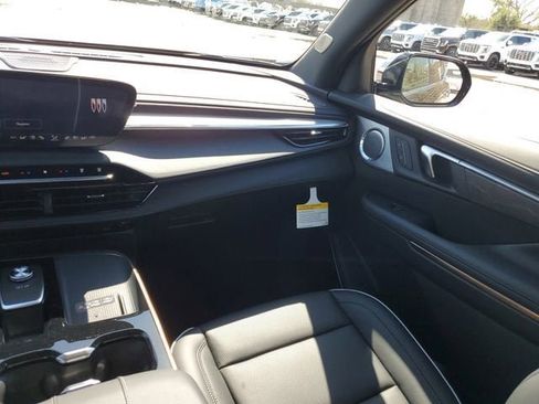 New 2026 Buick Enclave Avenir w/ Super Cruise Package image 15