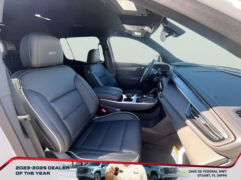 New 2025 Buick Enclave Sport Touring w/ Super Cruise Package image 21