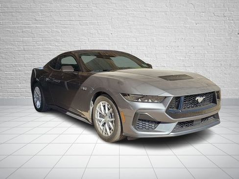Used 2025 Ford Mustang GT image 4