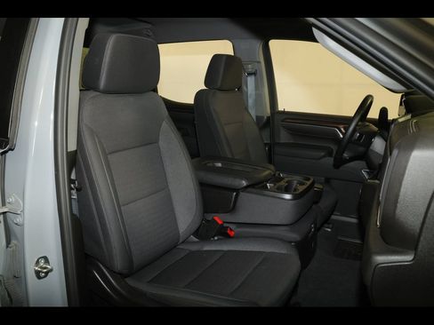 Certified 2024 Chevrolet Silverado 1500 LT AWD/4WD image 32