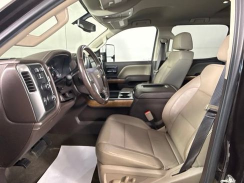 Used 2018 Chevrolet Silverado 2500 LTZ w/ Duramax Plus Package AWD/4WD image 17