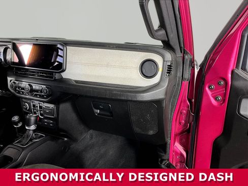 Used 2024 Jeep Gladiator Sport AWD/4WD image 27