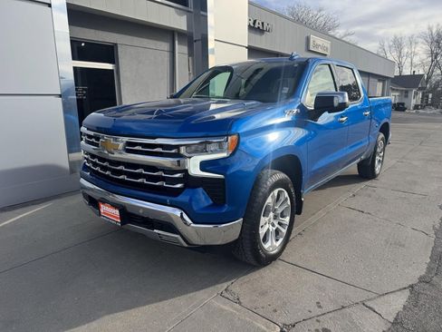 Used 2022 Chevrolet Silverado 1500 LTZ image 2