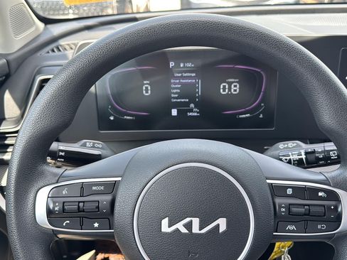 Used 2024 Kia Sportage LX FWD image 23
