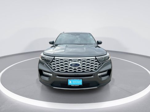 Used 2020 Ford Explorer Platinum w/ Premium Technology Package AWD/4WD image 3