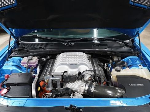 Used 2016 Dodge Challenger SRT Hellcat RWD image 20
