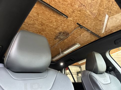 Used 2023 Volkswagen ID.4 Pro S image 17