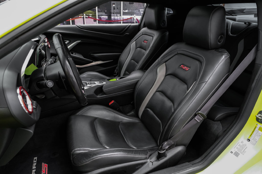 Used 2019 Chevrolet Camaro SS RWD image 30