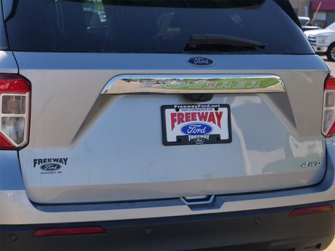 Used 2022 Ford Explorer 4WD image 10