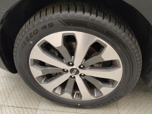 Used 2020 Kia Telluride S image 31