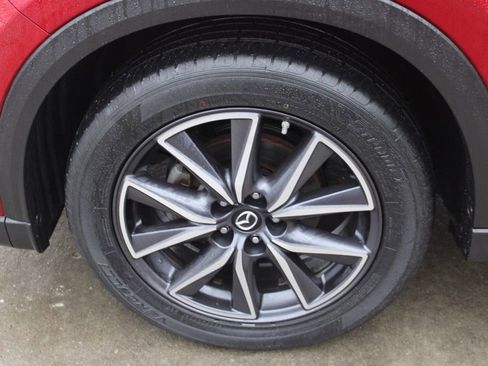 Used 2018 MAZDA CX-5 Touring image 12