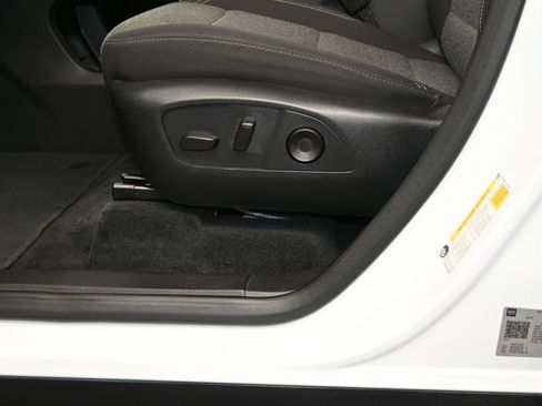 Certified 2025 GMC Acadia Elevation image 23