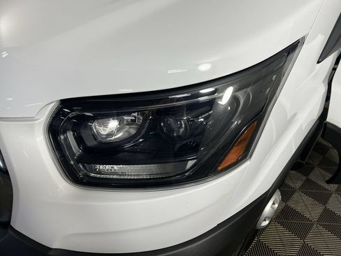 Used 2023 Ford Transit 250 Low Roof AWD w/ Exterior Upgrade Package image 30