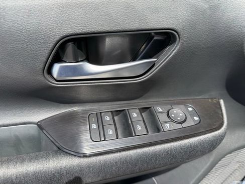 New 2026 Nissan Kicks SV FWD image 18