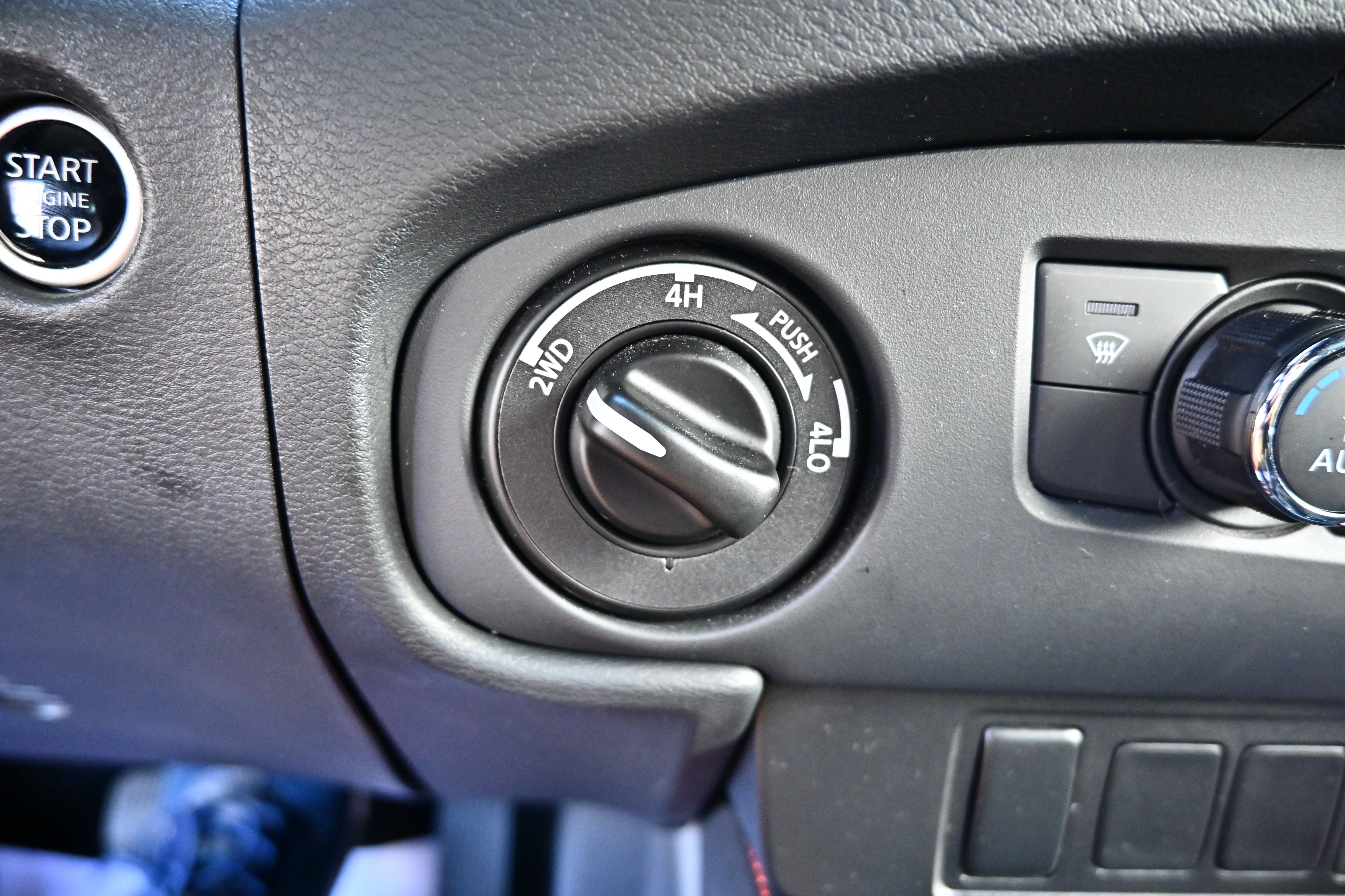 Certified 2024 Nissan Frontier PRO-4X w/ Off-Road Protection Package AWD/4WD image 27
