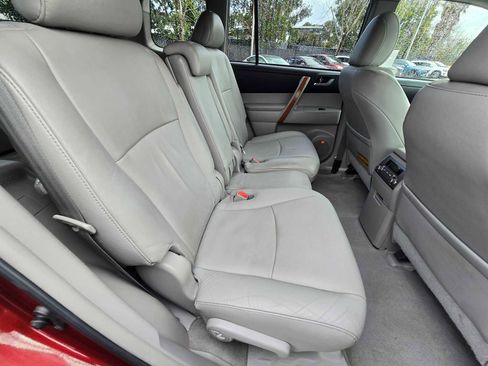 Used 2010 Toyota Highlander Limited image 14