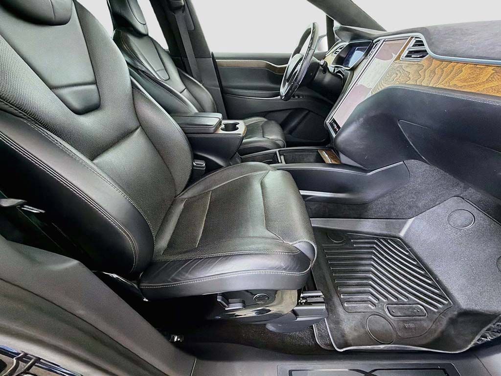 Used 2017 Tesla Model X 90D AWD/4WD image 24