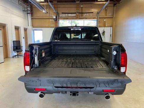 New 2026 Honda Ridgeline Black Edition image 17