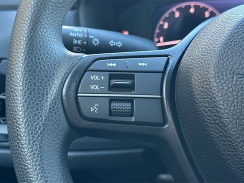 Certified 2025 Honda Accord LX image 25