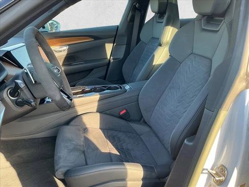 Used 2023 Audi e-tron GT Premium Plus image 12