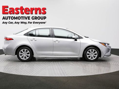 Used 2023 Toyota Corolla LE image 4