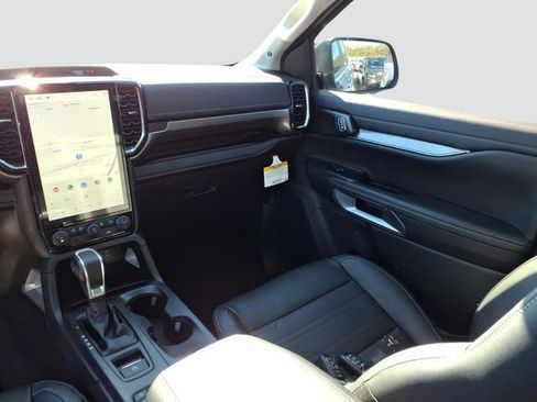 New 2025 Ford Ranger Lariat w/ Convenience Package image 9