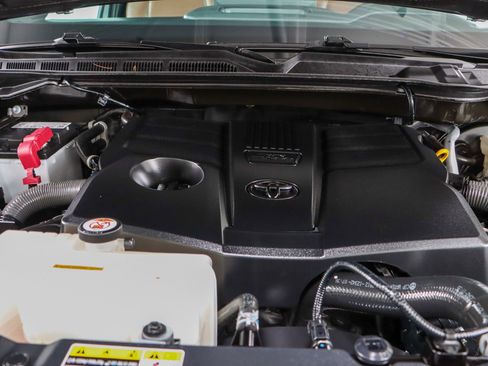 Used 2023 Toyota Tundra 1794 Edition image 32