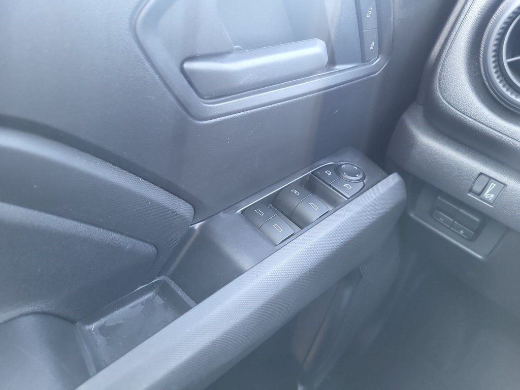 Used 2026 Chevrolet Colorado Trail Boss w/ LPO, Tailgate Decal Package AWD/4WD image 29