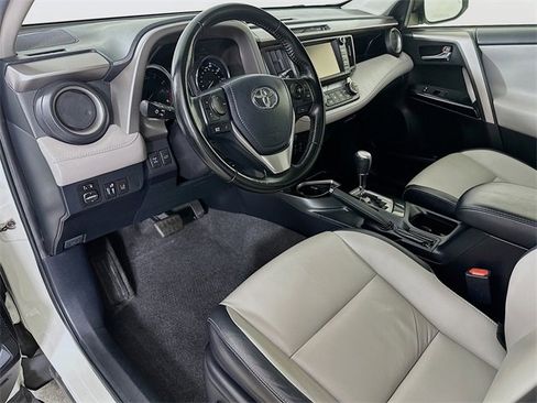 Used 2017 Toyota RAV4 Limited image 19