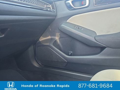 Used 2022 Honda Civic EX image 27