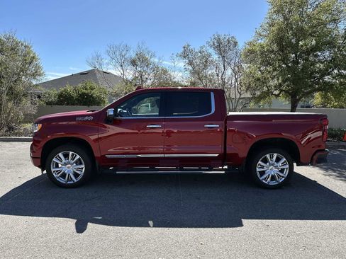Used 2024 Chevrolet Silverado 1500 High Country w/ High Country Premium Package image 3
