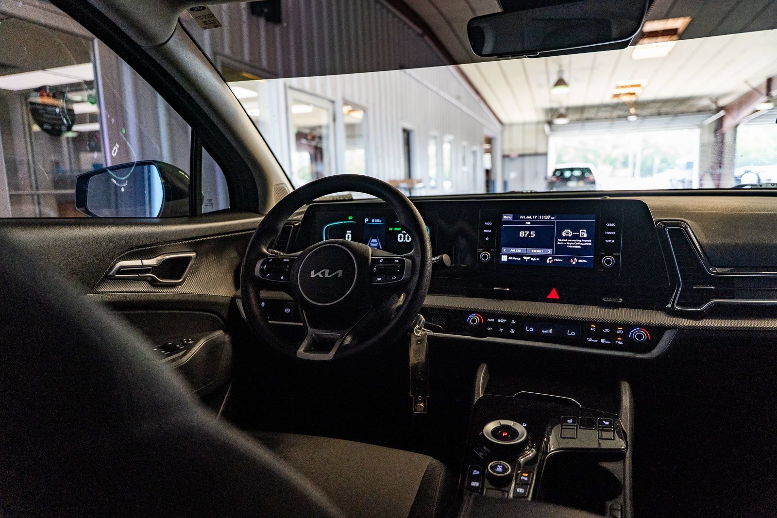 Used 2023 Kia Sportage LX AWD/4WD image 29