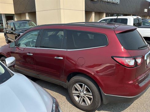 Used 2017 Chevrolet Traverse LT AWD/4WD image 11