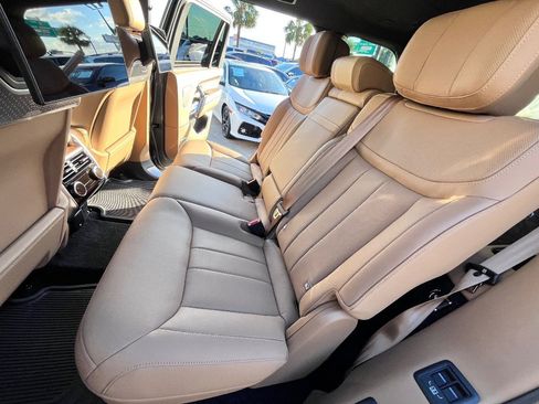Used 2025 Land Rover Range Rover Long Wheelbase Autobiography image 23
