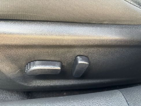 Used 2025 Nissan Altima 2.5 SV image 23