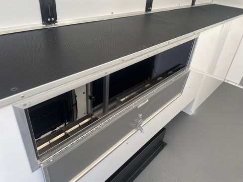 New 2025 Ford E-450 and Econoline 450 Super Duty w/ Power Equipment Group image 17