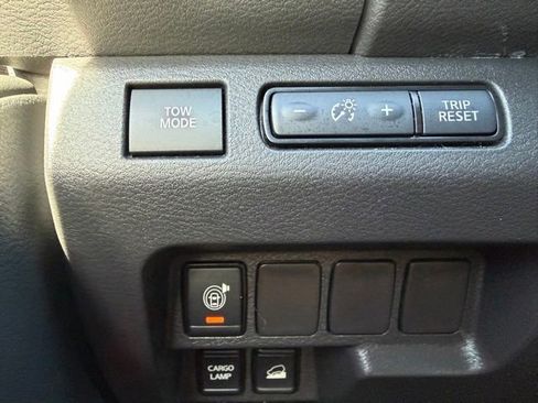 Certified 2025 Nissan Frontier PRO-4X AWD/4WD image 15