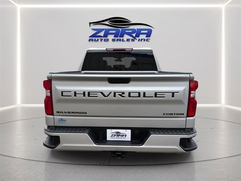 Used 2022 Chevrolet Silverado 1500 Custom w/ LPO, Dark Essentials Package AWD/4WD image 6