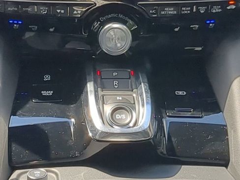 Used 2025 Acura MDX A-Spec image 18
