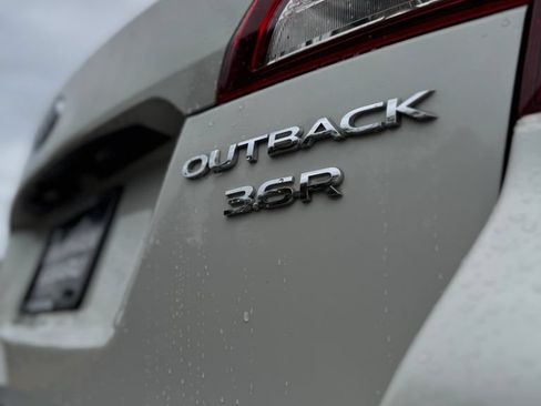 Used 2019 Subaru Outback 3.6R Limited w/ Popular Package #2 AWD/4WD image 46